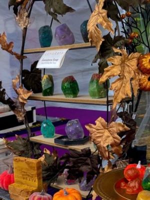 Produk sabun Lunaraya di salah satu festival di Seattle, Washington.
