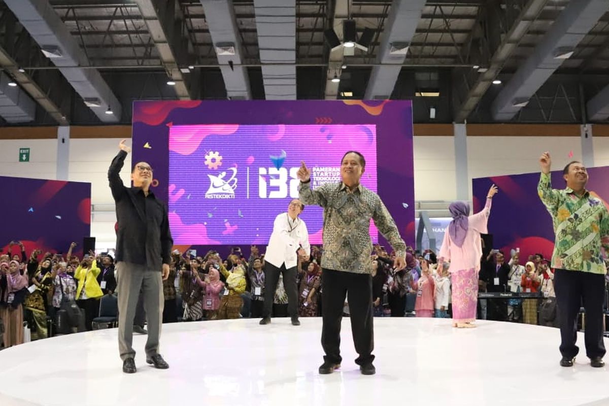 Kemenristekdikti menggelar Pameran I3E 2019, agenda tahunan yang sudah diselenggarakan sejak 2015 pada 3-6 Oktober 2019. Tahun ini I3E mengusung tema ?Startup Teknologi dan Inovasi Industri Meningkatkan Daya Saing Bangsa?.