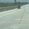 Viral, Video Pengendara Sepeda Motor Masuk Jalur Tol Kartasura-Klaten
