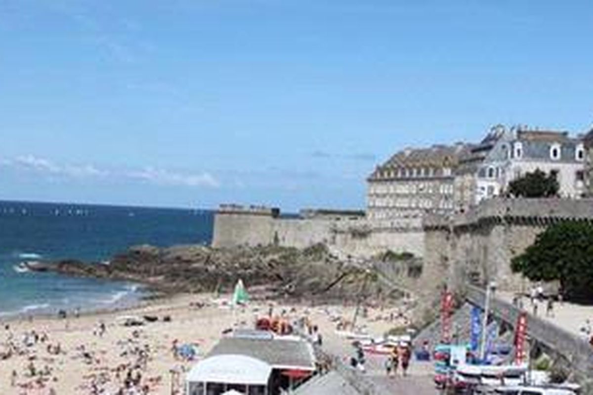 Benteng Bastion Saint Louis di Saint Malo.