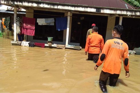 Sungai Meluap, Ratusan Rumah di Banyumas Terendam Banjir