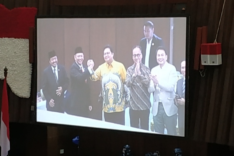 Politisi Partai Golkar Bambang Soesatyo mengucapkan terima kasih kepada Ketua Umum Partai Golkar Airlangga Hartarto