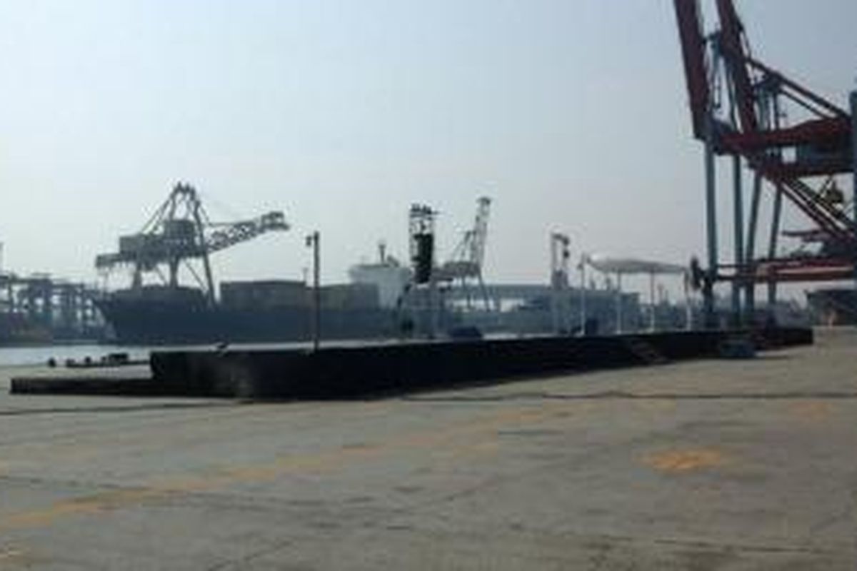 Di Terminal III Dermaga 300 Pelabuhan Tanjung Priok,Jakarta Utara nampak sudah dipasang panggung. Tempat ini direncanakan akan diumumkan susunan kabinet menteri oleh Presiden Joko Widodo, Rabu (22/10/2014). 
