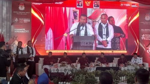 Mendaftar Jadi Cagub Jambi, Romi Ingin Tuntaskan Kemacetan