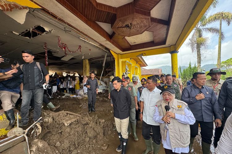 Rumah Warga Hancur Diterjang Galodo, Wapres Gibran Janji Bangun Lagi di Lokasi Lebih Aman