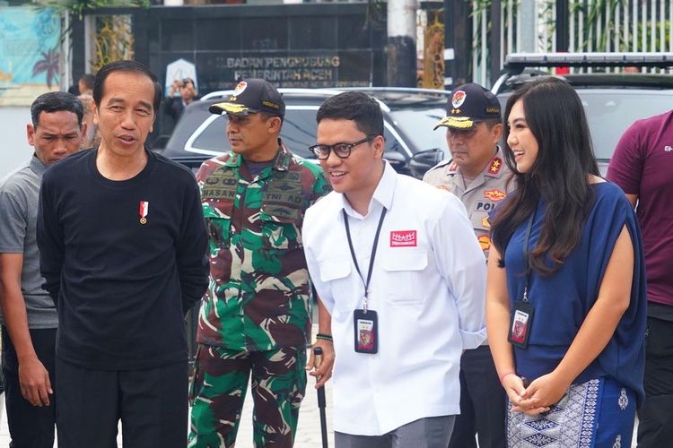 Presiden RI Joko Widodo meresmikan restoran Payakumbuah milik Arief Muhammad di Menteng, Jakarta Pusat. 