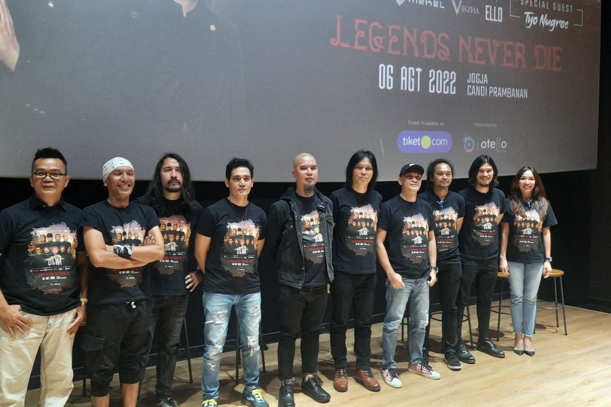 Grup band Dewa 19 akan tampil di pelataran Candi Prambanan sebagai bagian dari perayaan ulang tahunnya yang ke-30.