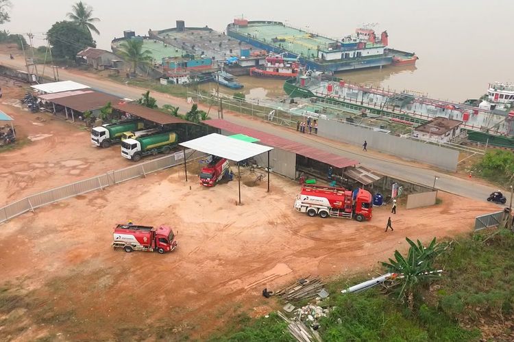 Sungai Kapuas Surut, Pertamina Alihkan Suplai BBM Sintang via Tayan