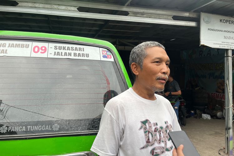 Senjakala Angkot Tua Bogor: Sopir Cemas Kehilangan Mata Pencaharian