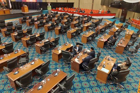 Banyak Anggota DPRD DKI Bolos Rapat Paripurna: 32 Orang Teken Presensi, tapi Hanya 12 di Ruangan