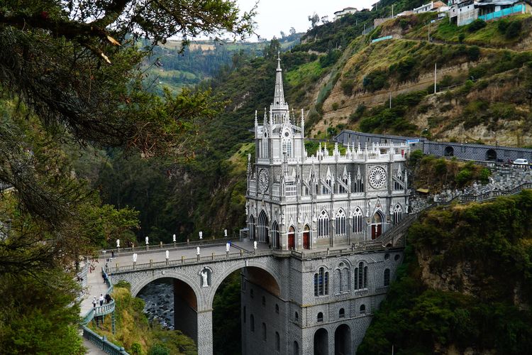 Gereja Las Lajas Sanctuary di Columbia.