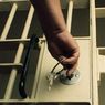 Polisi Bebaskan 2 Anggota Satpol PP yang Ditangkap karena Narkoba di Kantor Gubernur Sulsel