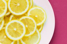 8 Manfaat Lemon, Menghilangkan Bau Kulkas hingga Membersihkan Parutan