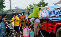Tekan Dampak Asap Karhutla, Pemprov Kalteng Masifkan Distribusi Air Bersih