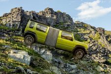 April Mop, Suzuki Pamer Jimny 5-Pintu Versi Gandeng