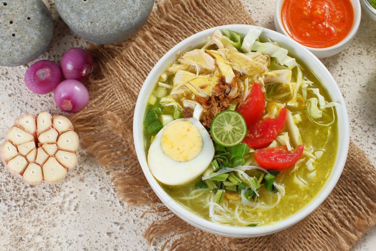 Resep Soto Ayam Bening Sederhana, Kuah Bening Tetap Kaya Rasa