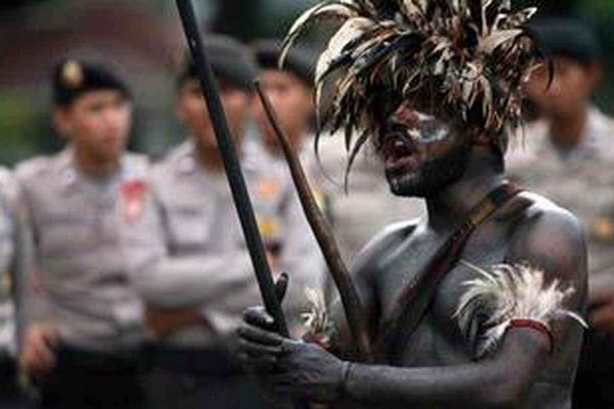 Pemerintah perlu membenahi sistem keamanan di Papua.