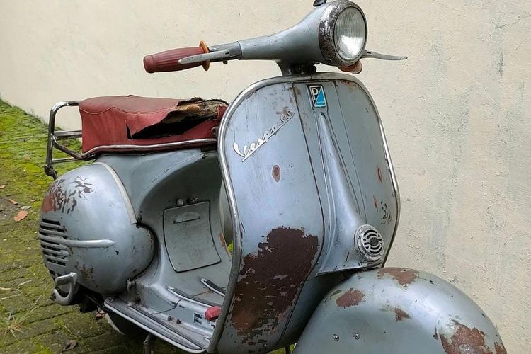 Vespa GS diabnderol Rp 750 juta nego, lokasi di Medan.