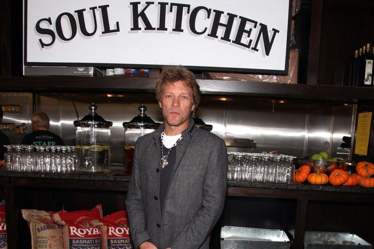 Jon Bon Jovi di salah satu lokasi restoran Soul Kitchen