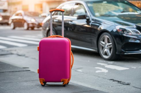 Tips untuk Pengguna Airport Transfer dan Car Rental, Aktifkan Ponsel