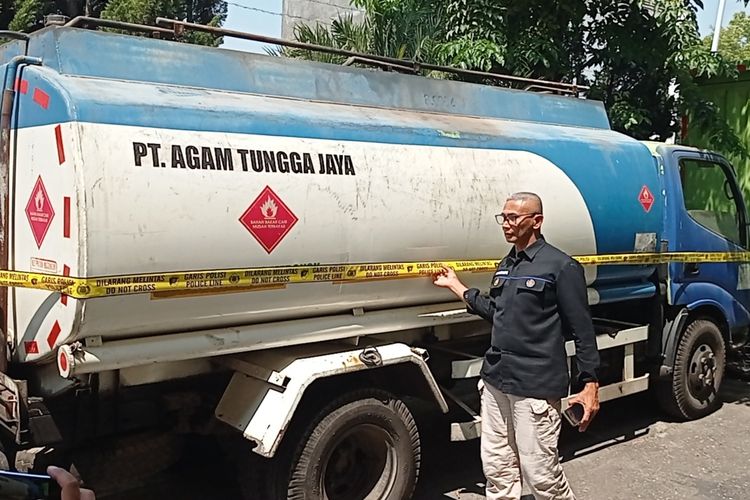Kepolisian Resor Magetan, Jawa Timur memastikan belum mengetahui perkembangan terkait dugaan penimbunan solar bersubsidi oleh perusahaan bus PT Agam Tunggal Jaya. Kasatreskrim Polres Magetan, AKP Rudi Hidajanto mengatakan, kasus tersebut dalam penanganan bareskrim.