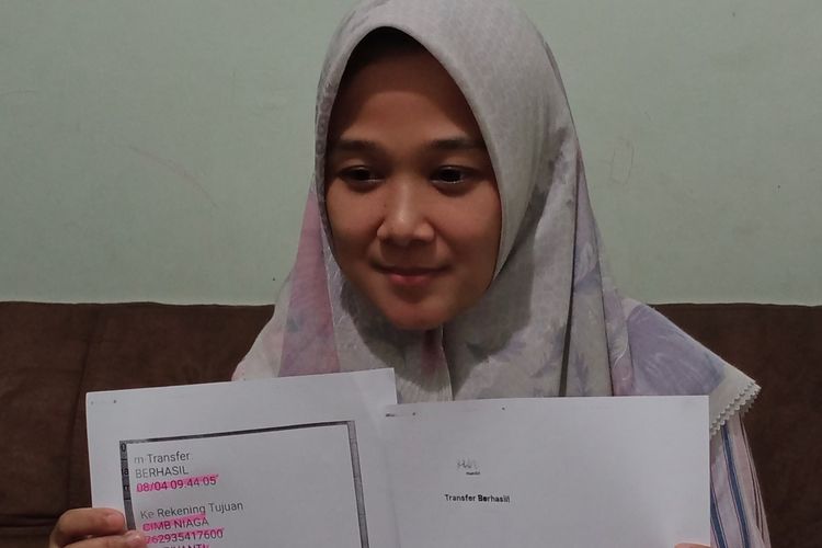Seorang ibu bernama Riza Nirmalasari (35) asal Kota Malang merasa tertipu setelah mengikuti aplikasi kerja online dengan nilai kerugian uang yang dialami mencapai Rp 98 juta. 