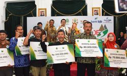 Kang Emil Ajak Masyarakat Tingkatkan Perekonomian Desa Lewat Revolusi Digital