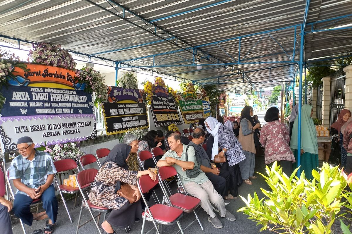 suasana rumah duka di Jalan Munggur, Janti, Kabupaten Bantul DIY mulai didatangi pelayat, Rabu (9/7/2025)