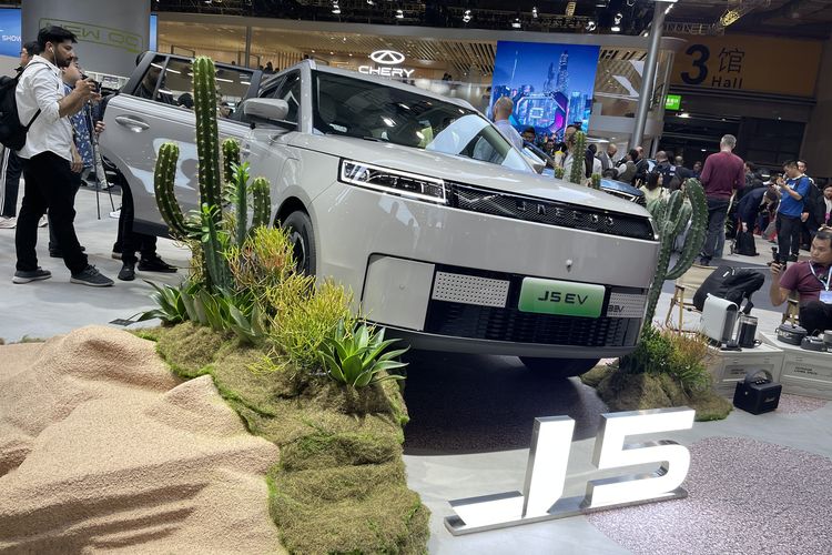 Jaecoo J5 EV Tampil Paling Depan Di Booth Chery Automobile