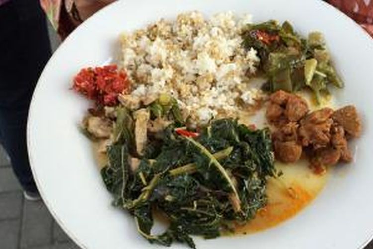 Nasi tiwul, jangan ndeso, tongseng sapi