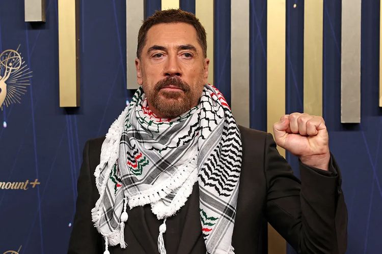 Javier Bardem Bagikan Petisi untuk Copot Pink dari Duta UNICEF, Imbas Ikut Komentari Macklemore
