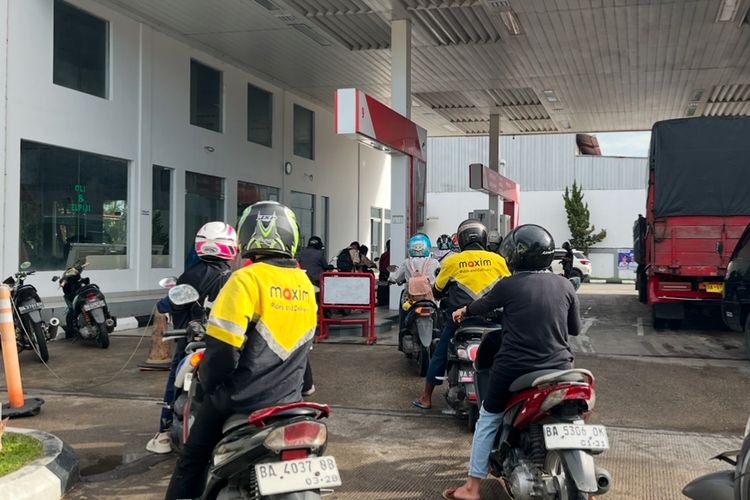 Pertamax Naik, Driver Ojol di Banda Aceh Makin Terjepit: Order Sepi, Biaya Operasional Bengkak