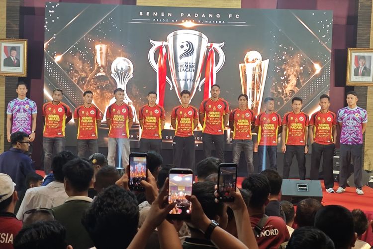 Semen Padang Luncurkan Tim dan Jersey Anyar, Target Juara Championship 2026-2027