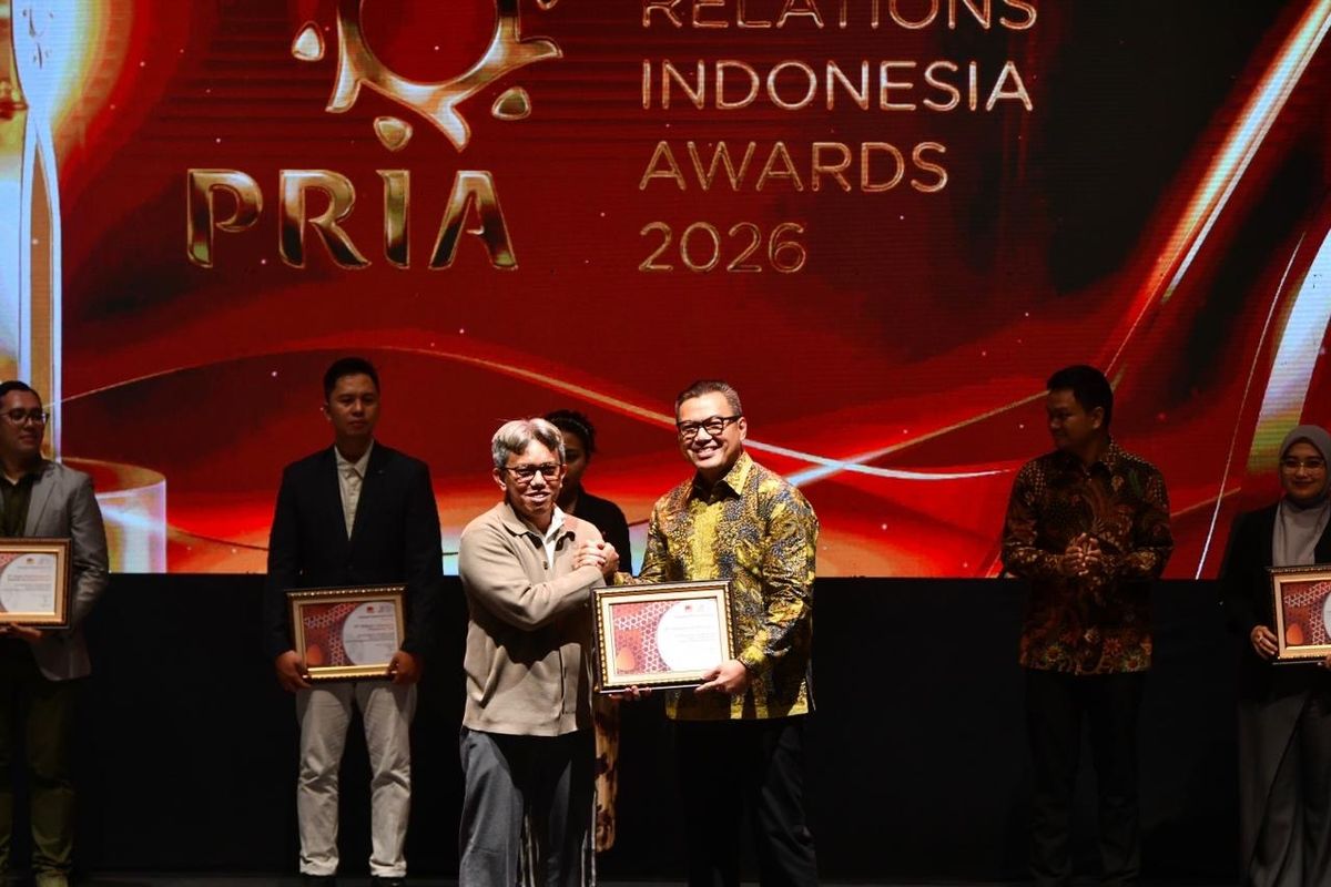 Transparan dalam menyebarkan informasi, PT Pertamina (Persero) mendapat penghargaan Institusi Teladan Kehumasan dari ajang Public Relations Indonesia Award 2026 di Yogyakarta, Jumat (13/2/2026). Pertamina Group memboyong 35 penghargaan komunikasi ajang tahunan tersebut.
