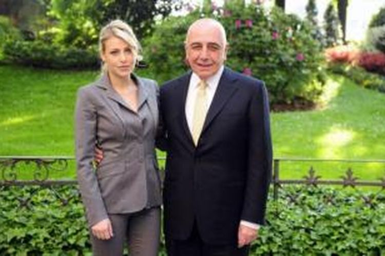 Adriano Galliani (kanan) dan Barbara Berlusconi