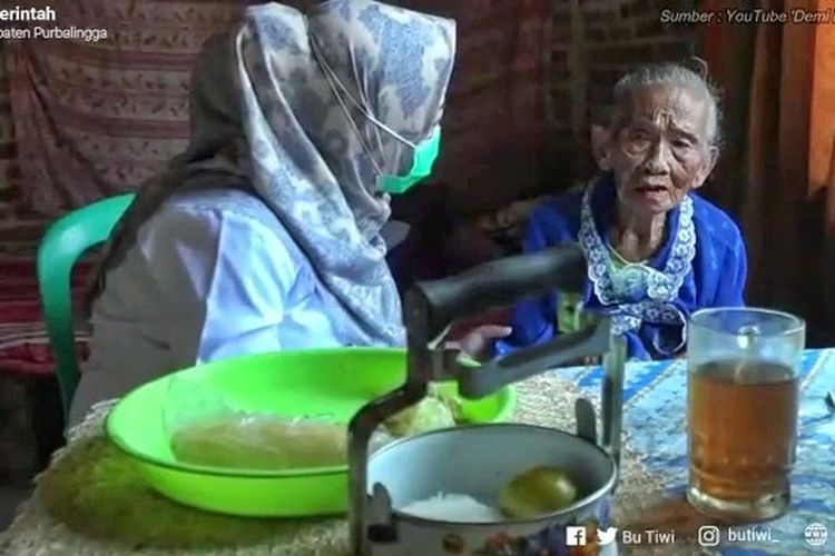 Salah satu lansia penerima manfaat program Rantang Berkah di Kabupaten Purbalingga, Jawa Tengah.