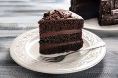 Resep Layer Chocolate Cake ala Toko Roti Favorit, Bikin untuk Hamper