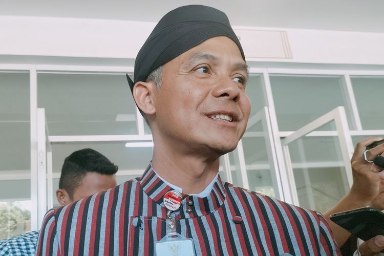 Gubernur Jawa Tengah Ganjar Pranowo saat di Stadion Manahan Solo, pada Kamis (20/7/2023).