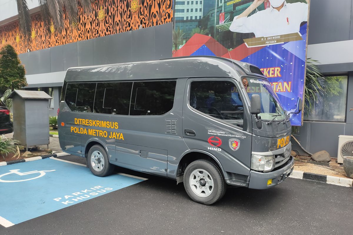 Hino Flexicab yang diberikan untuk Ditreskrimsus Polda Metro Jaya