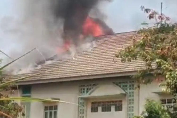 Kebakaran Ponpes di Jombang, Santri Awalnya Dengar Suara 