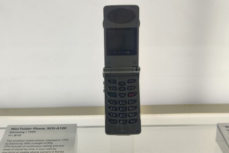 Samsung SCH-3500, ponsel lipat pertamanya yang meluncur pada 1999