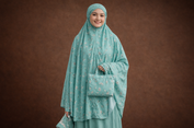 7 Model Mukena Nyaman dan Adem untuk Salat Id, Silk hingga Airflow