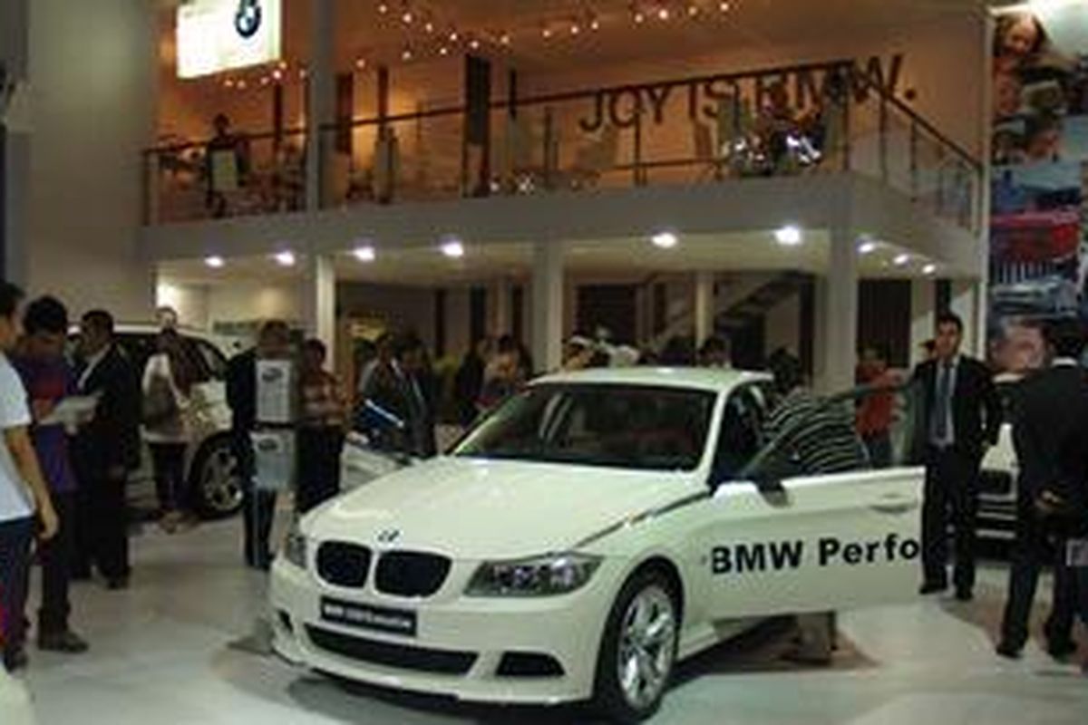 Seri-3 terlaris di antara produk BMW pada IIMS2010