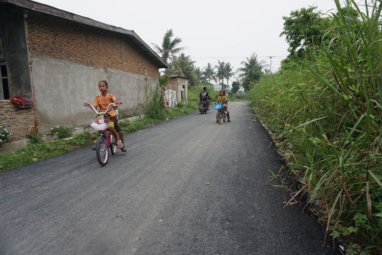 Puluhan Tahun Rusak Diterjang Banjir, Jalan Persil di Deli Serdang Kini Mulus, Warga Bahagia
