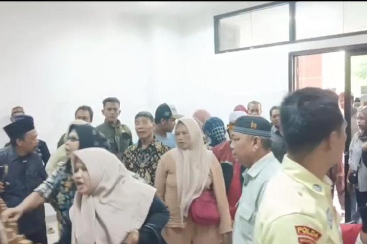 Korban Penggelapan Dana Koperasi BMT Ngamuk di PN Serang, Kecewa Pelaku Divonis 2 Tahun Penjara