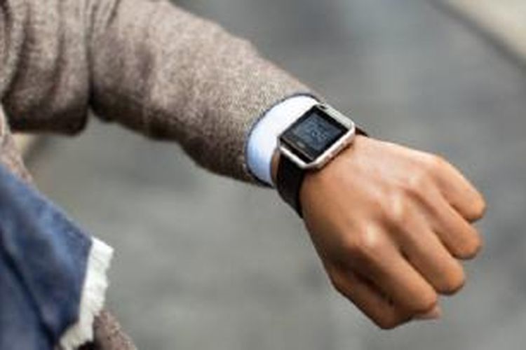 Fitbit bikin pesaing utama Apple Watch
