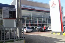 ”Seragam Baru” Diler Kendaraan Penumpang Mitsubishi