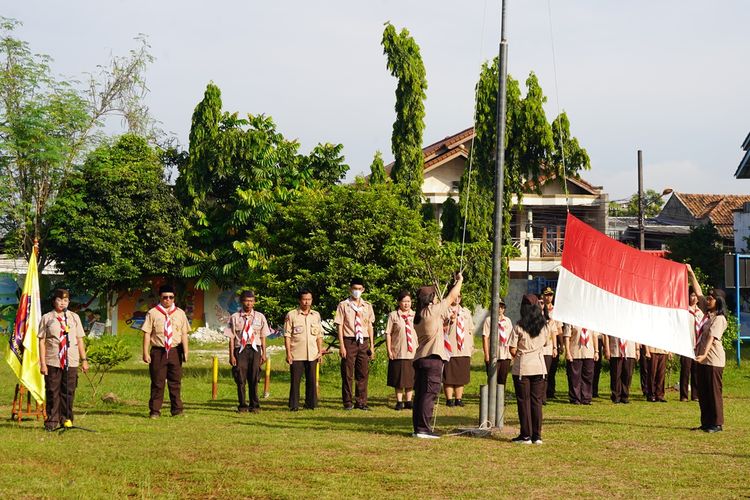 Di Tengah Era Digital, Sekolah Strada Tetap Andalkan Pramuka untuk Pendidikan Karakter