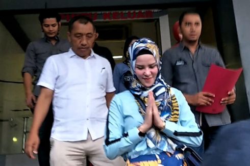 Angel Lelga Laporkan Vicky Prasetyo atas Peristiwa Penggerebekan di Rumahnya