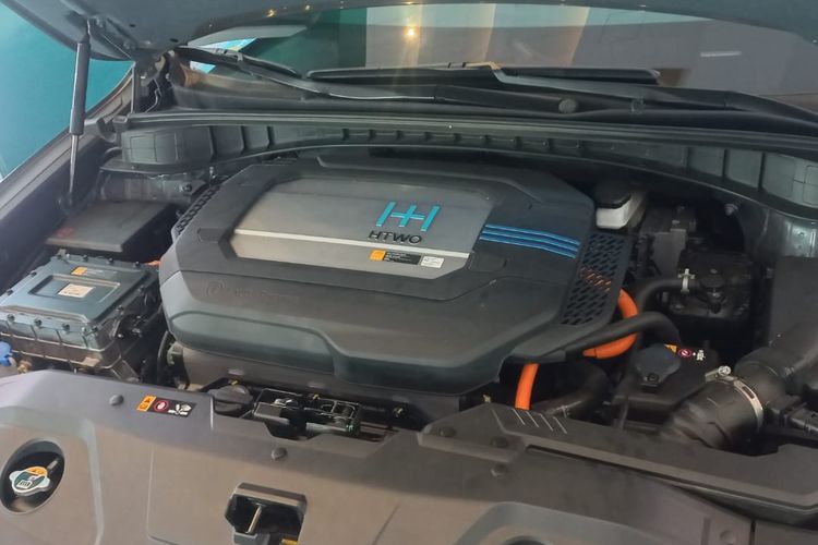 Hyundai Nexo, mobil listrik yang menggunakan hidrogen, hadir di PEVS 2024